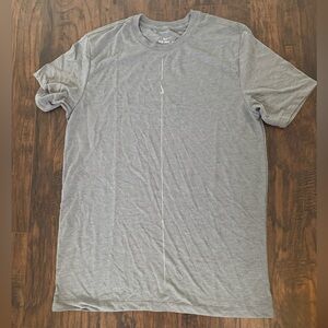 Nike men’s short sleeve t-shirt